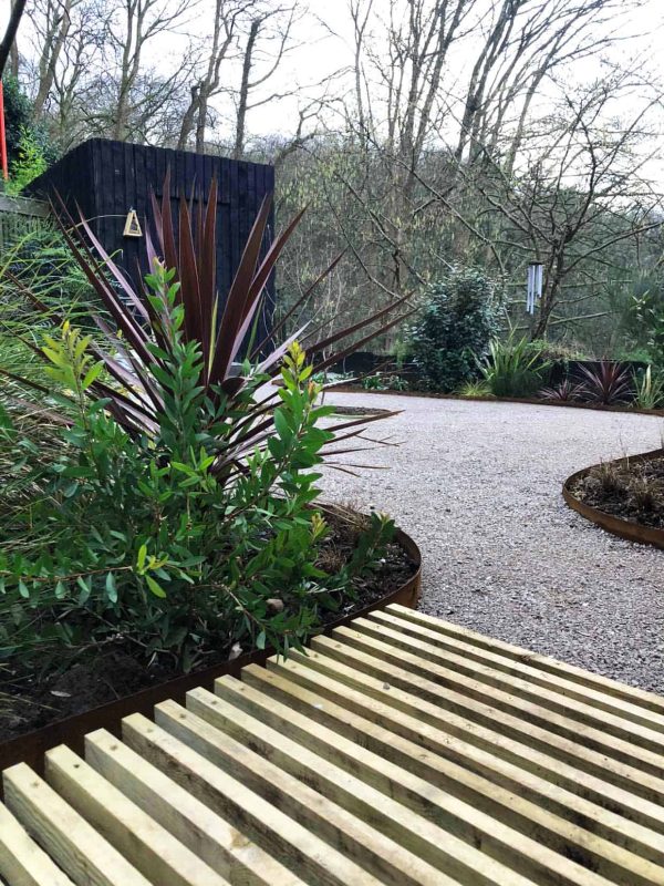 CORE LANDSCAPING EDGING BLACK 100mm 5 PCS PER PACK - Image 5