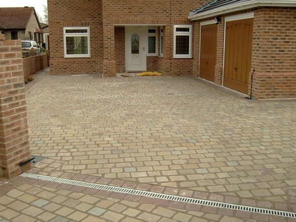 Raj Green 100 x 100 mm Cobble Sets Riven - Image 3