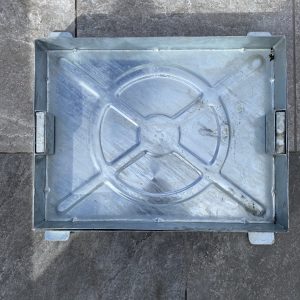 Galvanized recessed manhole cover 600x450mm