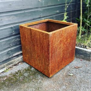 Rustic Patina Steel Cube Planters (With Free Delivery) - Image 4