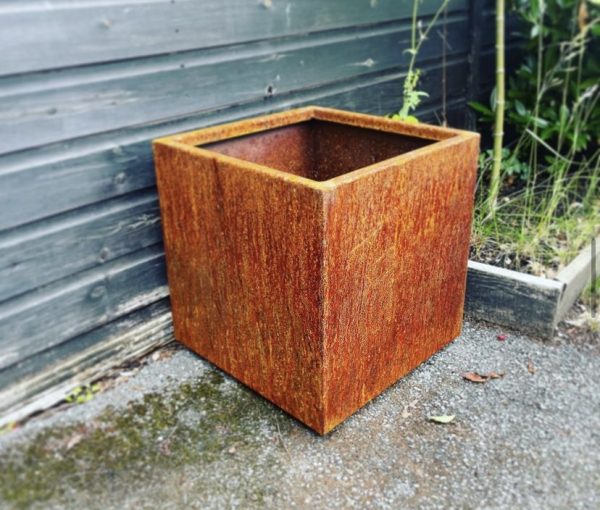 Rustic Patina Steel Cube Planters (With Free Delivery) - Image 4