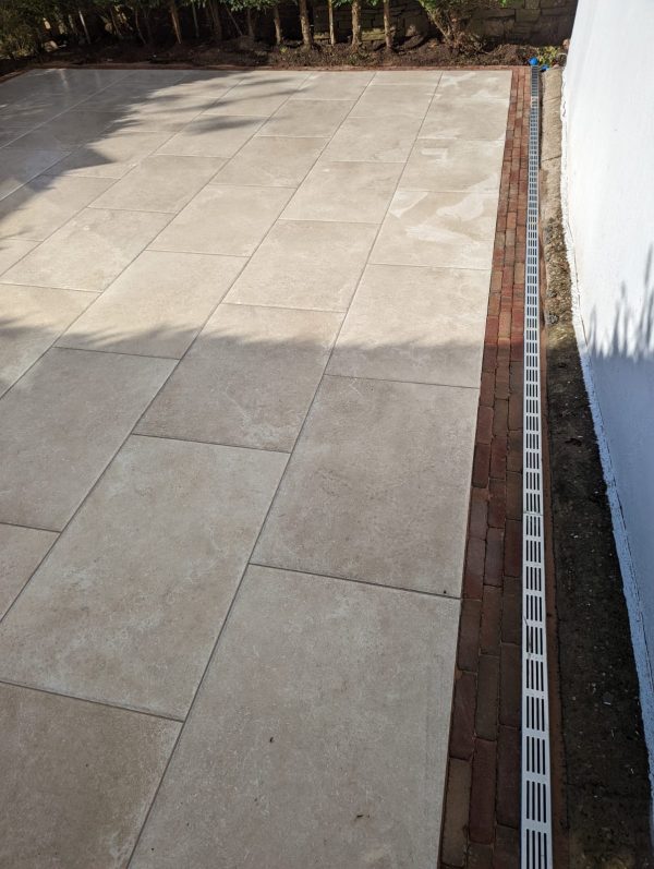 Silver Aluminum Threshold drains - Image 5