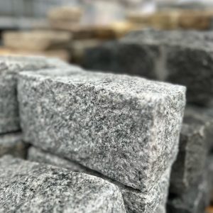 Silver Cropped Granite Setts 100 x 100 x 200 mm Cobble Sets - Image 3