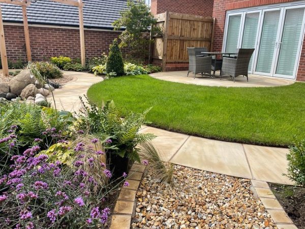 Fossil Mint sawn & honed Indian Sandstone 600x900 - Image 4