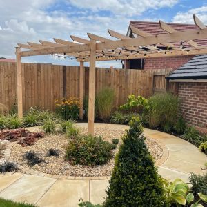 Fossil Mint sawn & honed Indian Sandstone 600x900
