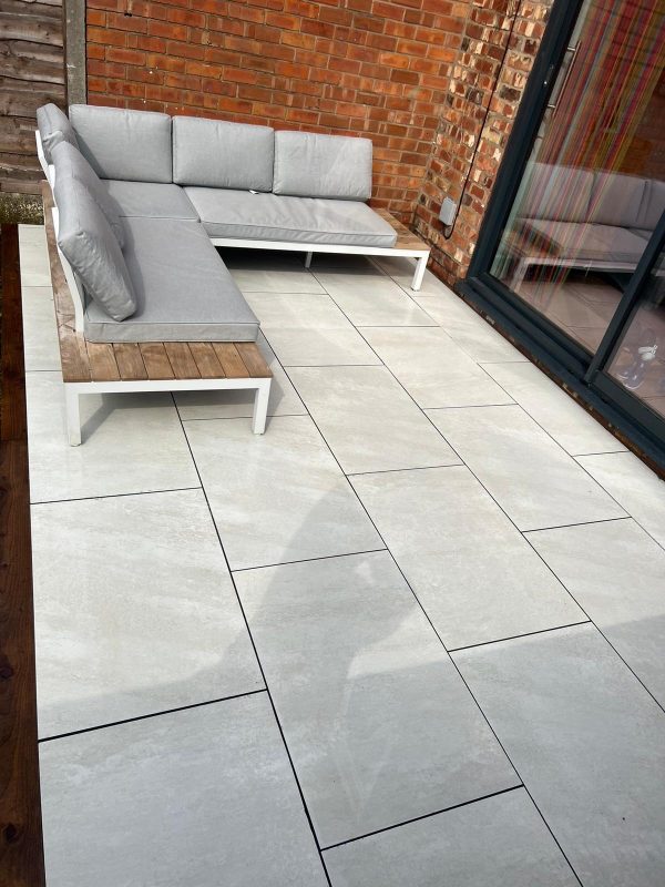 Lake White 600x900mm PRICE PER M2
