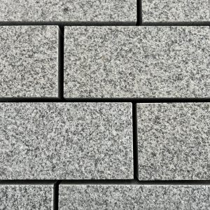 Silver Grey Granite 100 x 200 x 40 mm Cobble Setts
