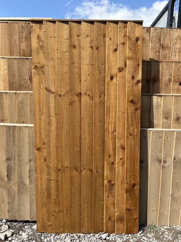 0.9x1.8m Vertical close board Heavy Duty Gate tantalized brown